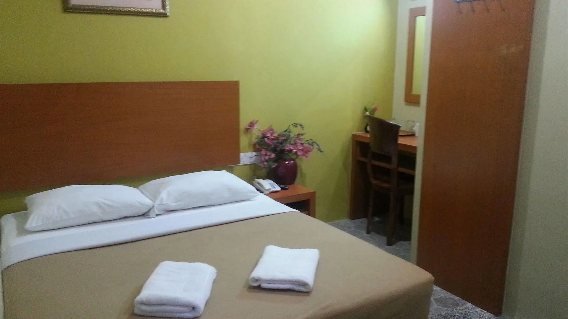 **  Oyo 390 Mayview Glory Hotel Kuala Lumpur Malaysia